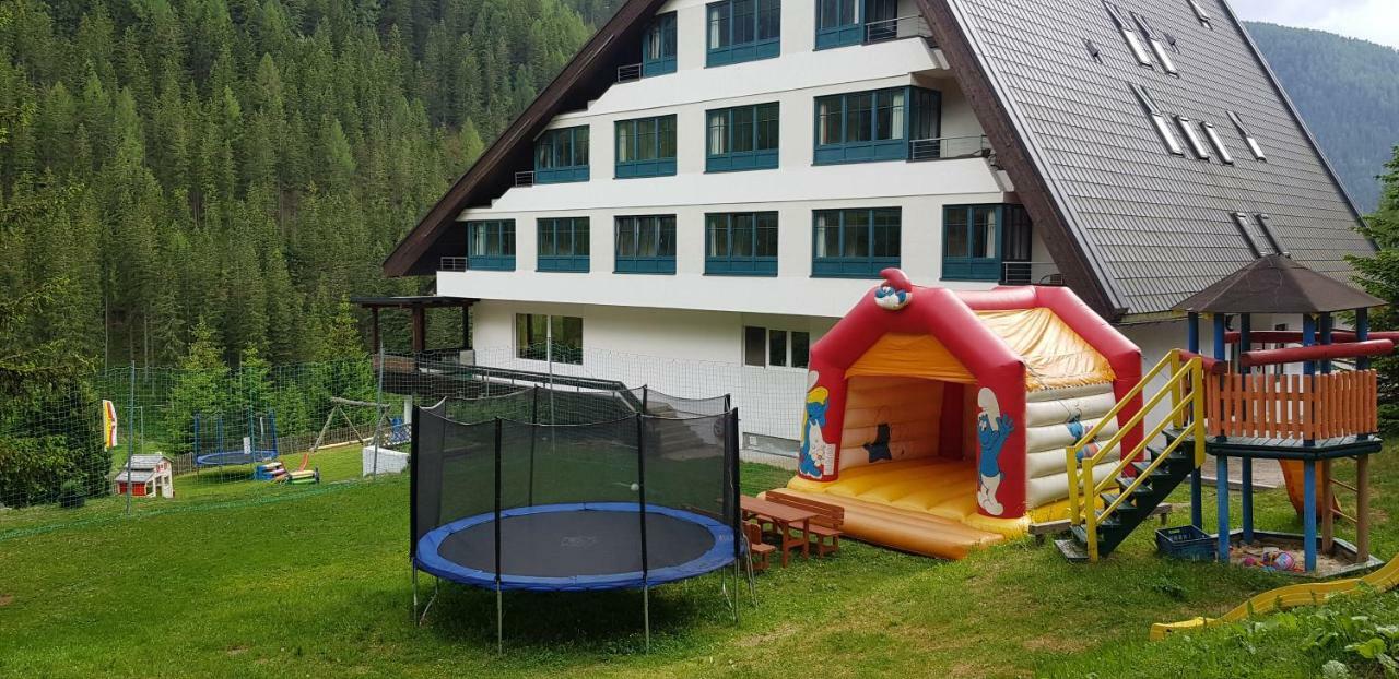 Kinder- Und Familienhotel Nockalm Innerkrems Zewnętrze zdjęcie